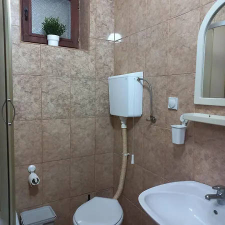 Aparthotel сјајни лешник