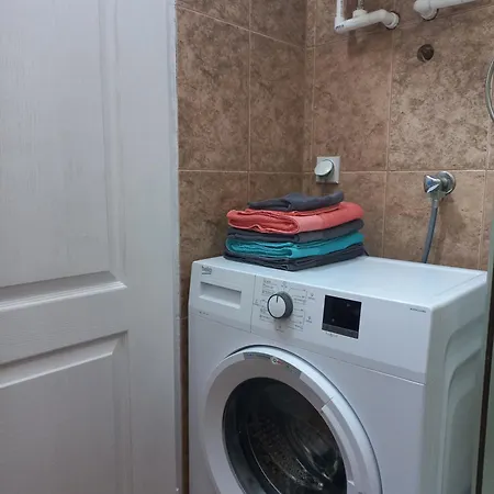 сјајни лешник 3* Zrenjanin