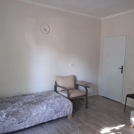 Aparthotel сјајни лешник Zrenjanin