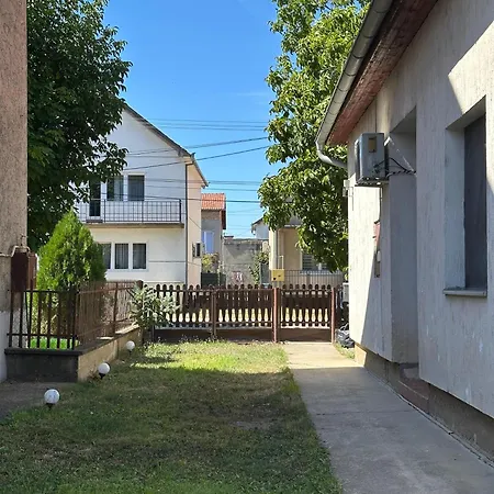 сјајни лешник Aparthotel 3*